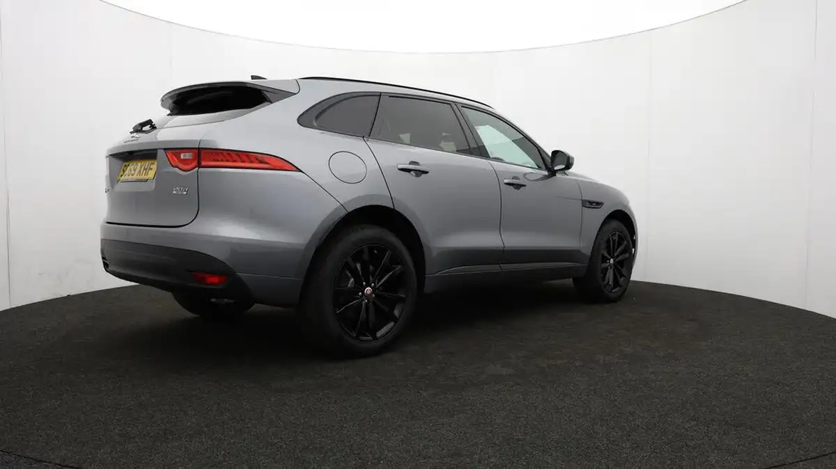2020-jaguar-f-pace-20-i4d-chequered-flag-180ps-big-78