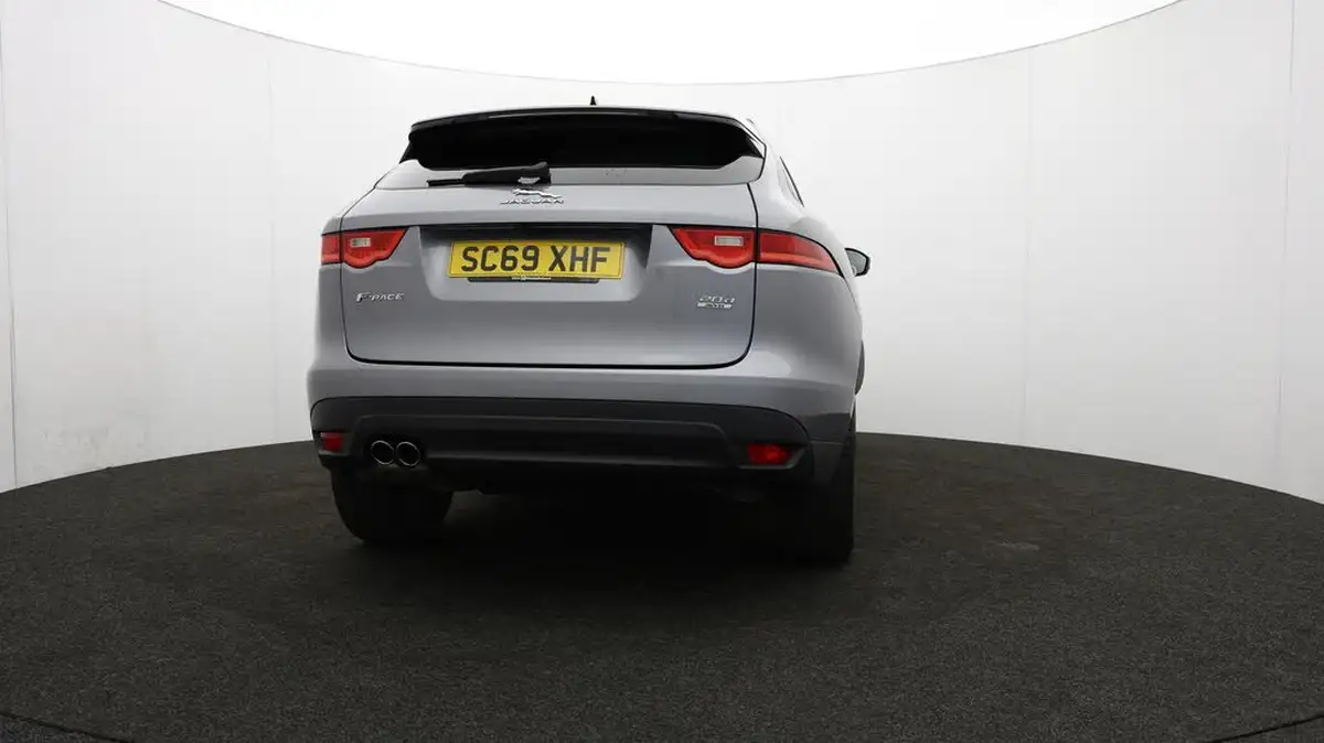 2020-jaguar-f-pace-20-i4d-chequered-flag-180ps-big-50