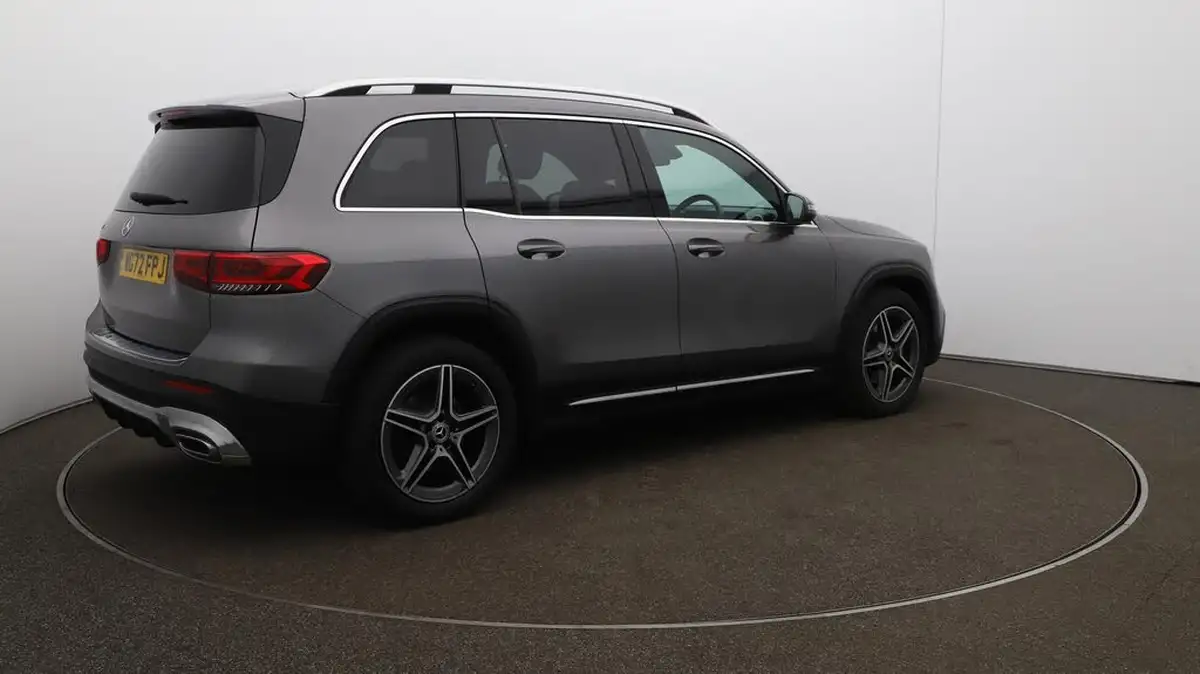 2021-mercedes-benz-glb-class-13-glb200-amg-line-8g-tronic-big-54