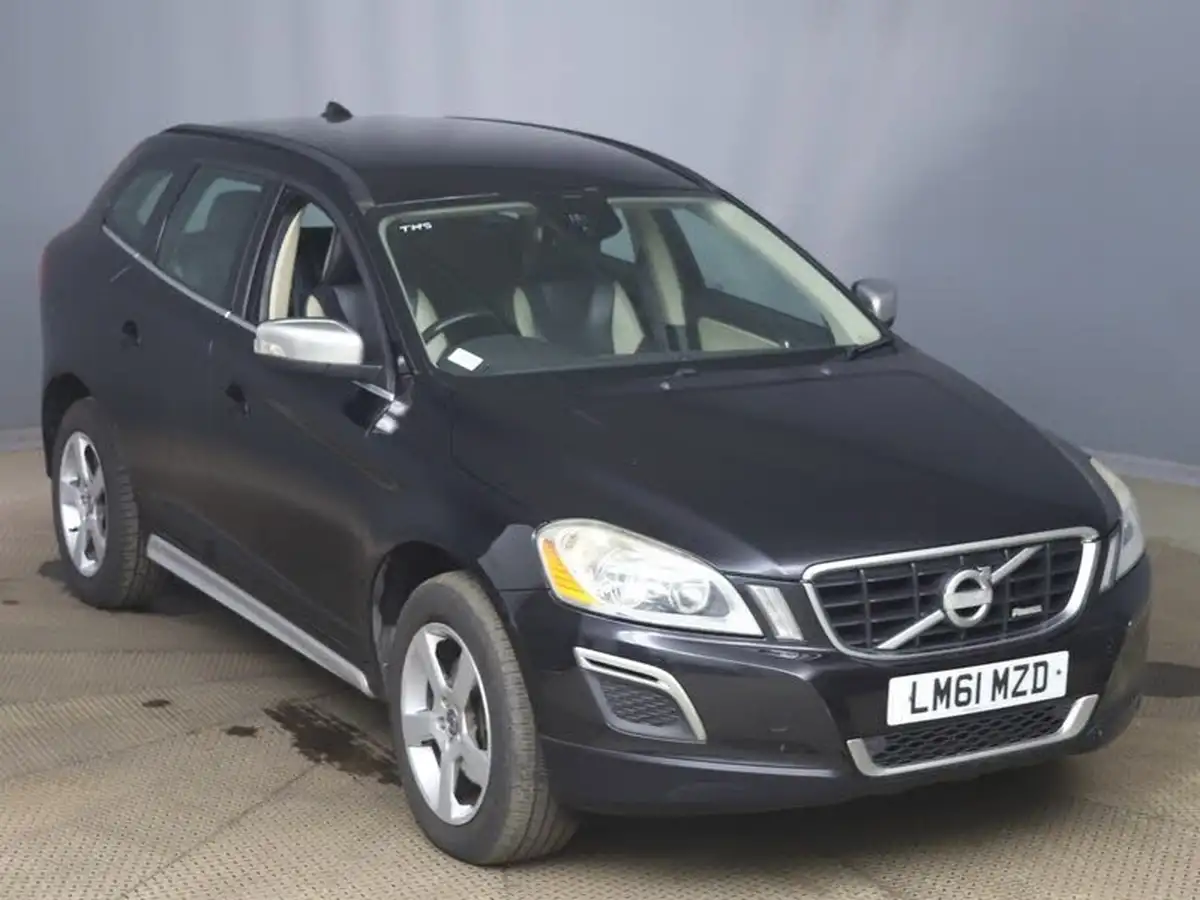2011-volvo-xc60-20td-d3-r-design-premium-163bhp-big-0