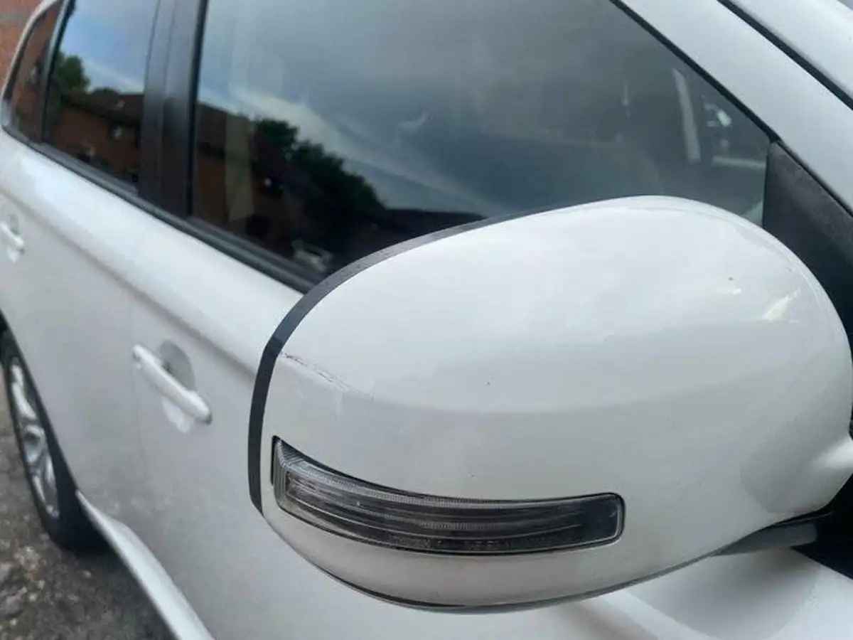 2015-mitsubishi-outlander-20-gx3h-phev-5st-big-15