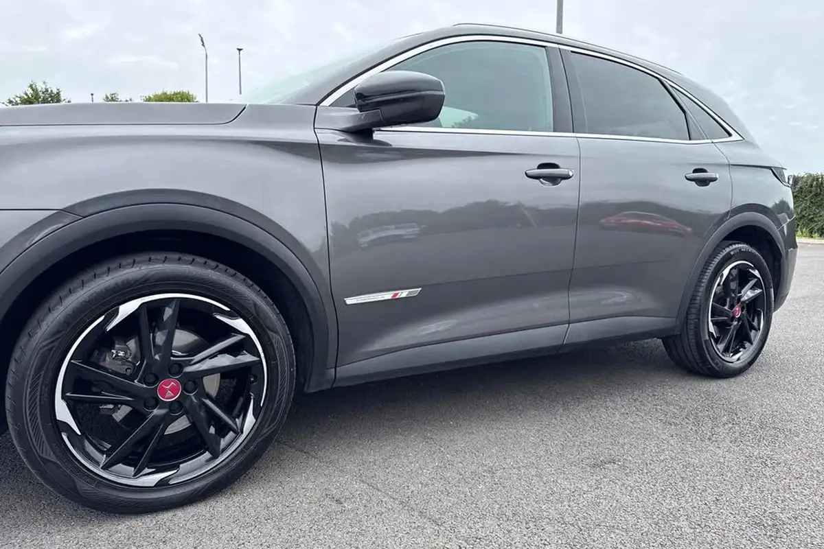 2018-ds-ds-7-crossback-20bluehdi-performance-line-big-27