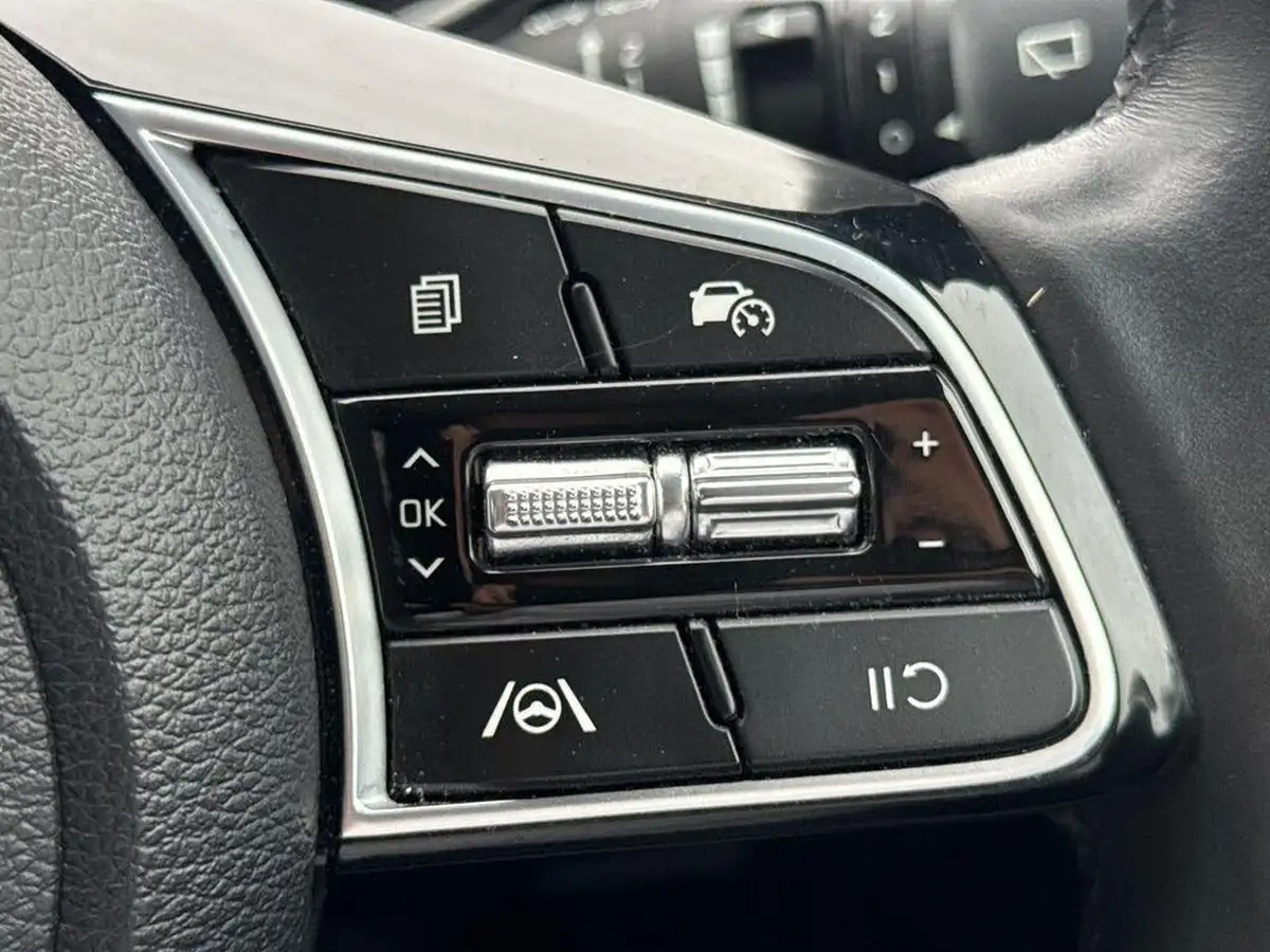2022-kia-xceed-15-t-gdi-3-big-14