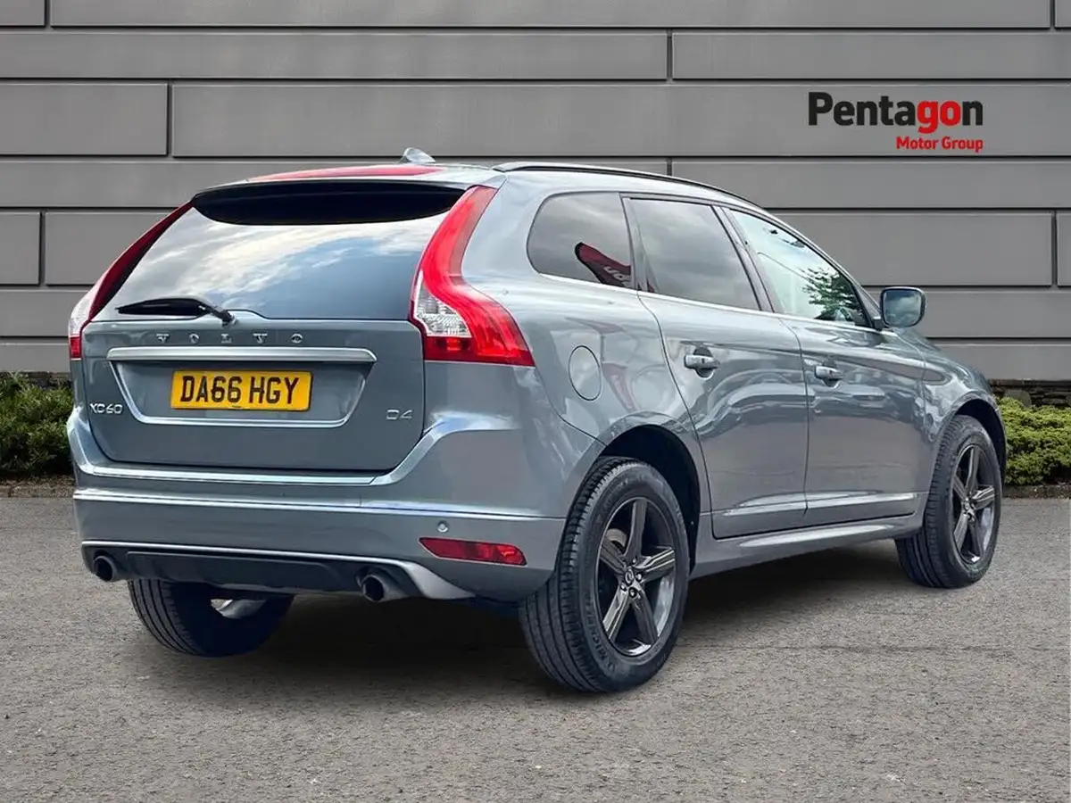 2016-volvo-xc60-20td-d4-r-design-nav-geartronic-big-3