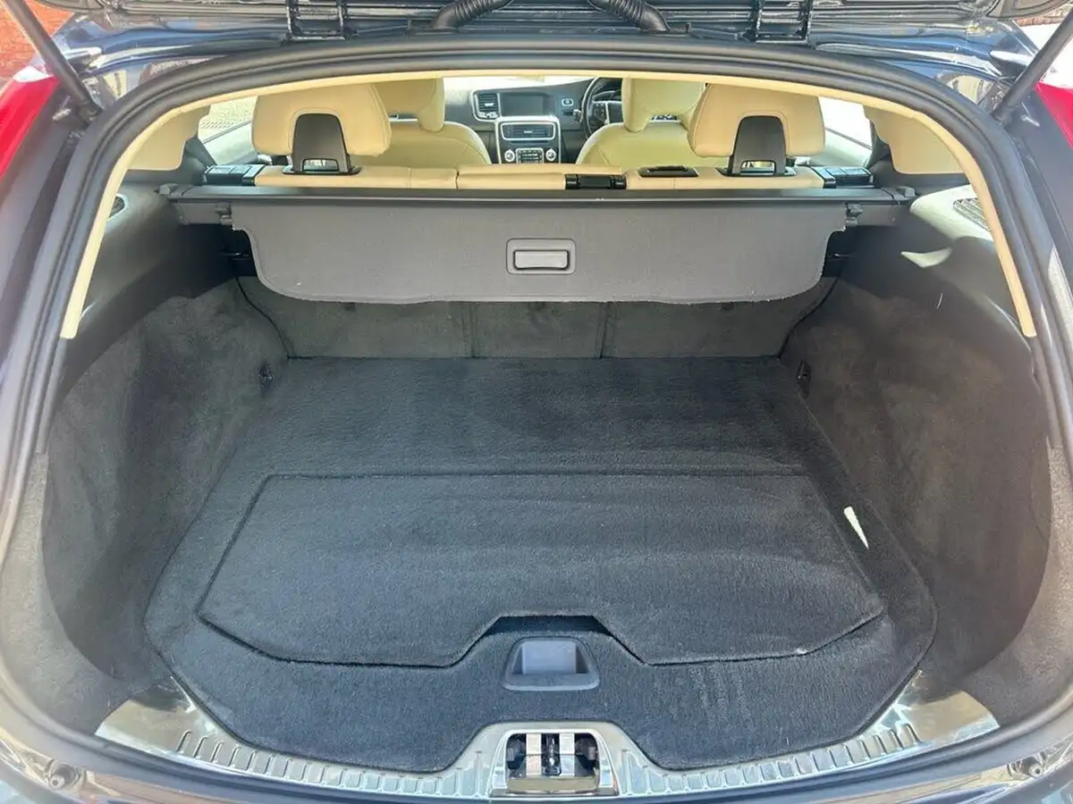 2014-volvo-v60-20td-d4-se-lux-181bhp-nav-1969cc-geartronic-big-27