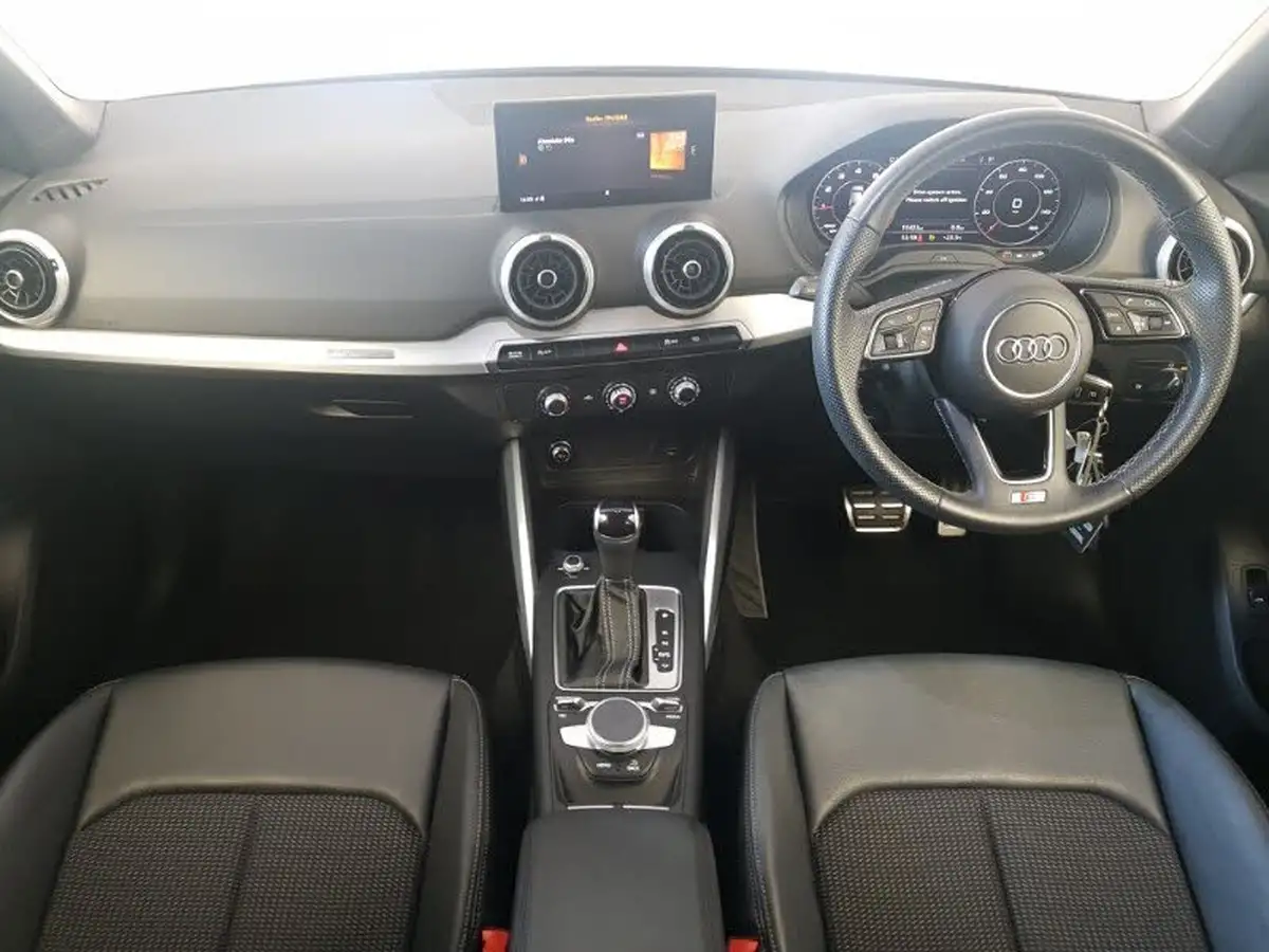 2022-audi-q2-15-35-tfsi-s-line-tronic-big-2