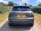 2021-porsche-cayenne-30-v6-station-wagon-small-4