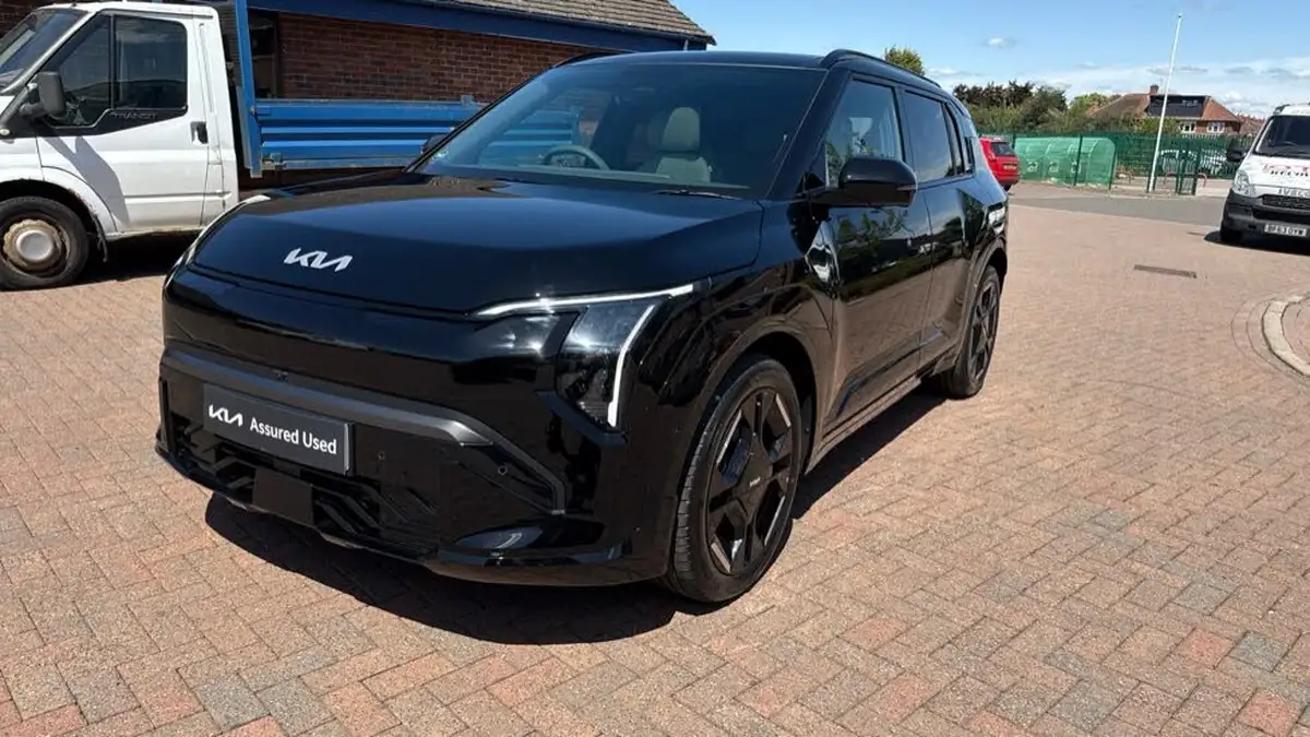 2025-kia-ev3-e-gt-line-s-big-14