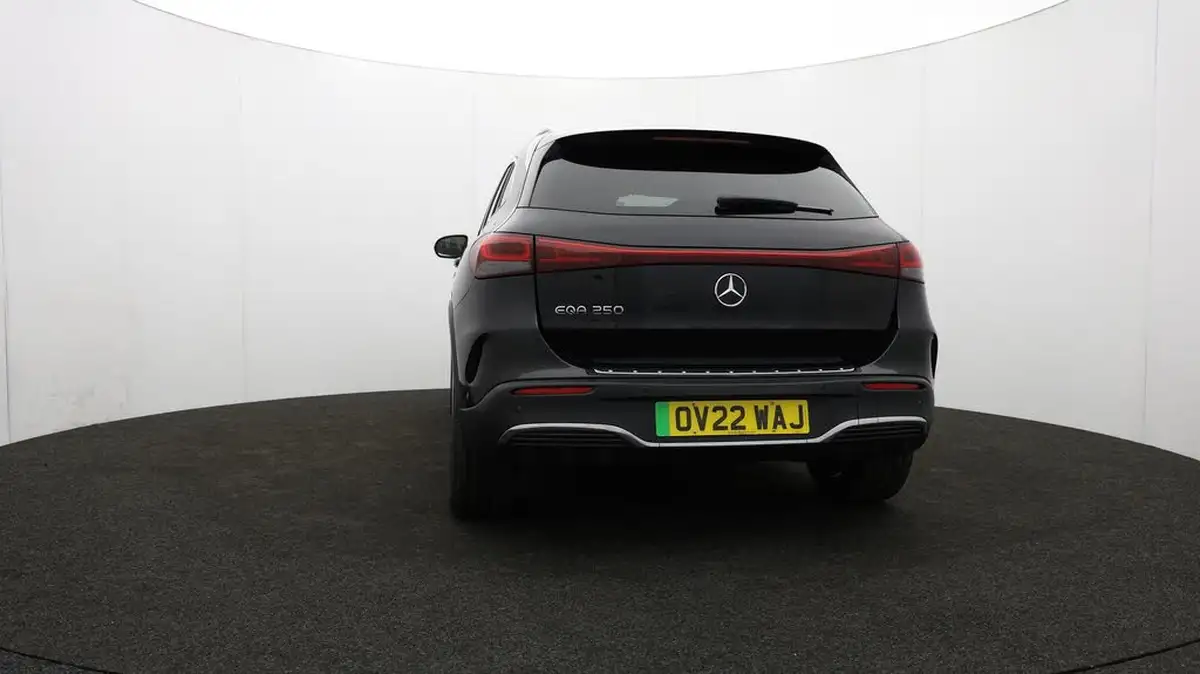 2022-mercedes-benz-eqa-e-eqa-250-amg-line-big-46
