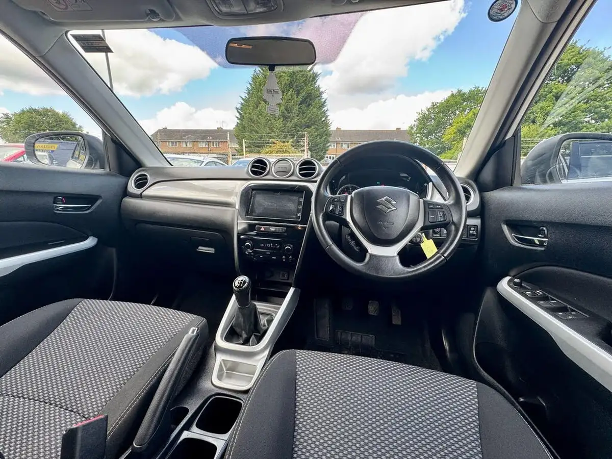 2018-suzuki-vitara-16-sz-t-big-23