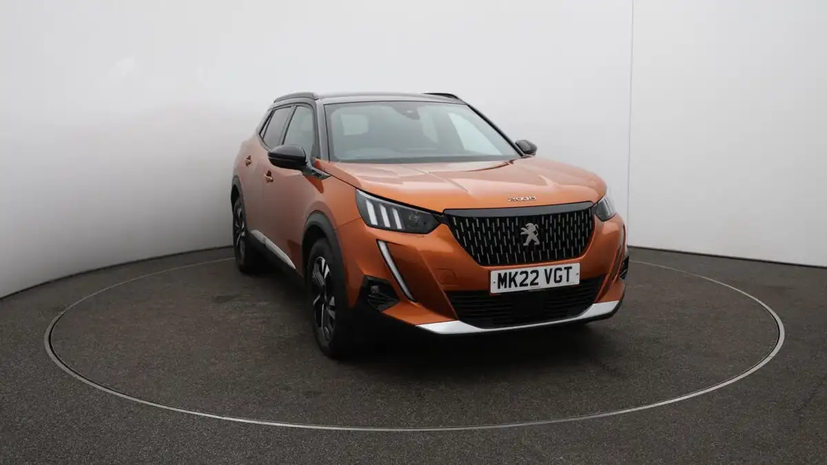 2022-peugeot-2008-suv-12-puretech-gt-big-45