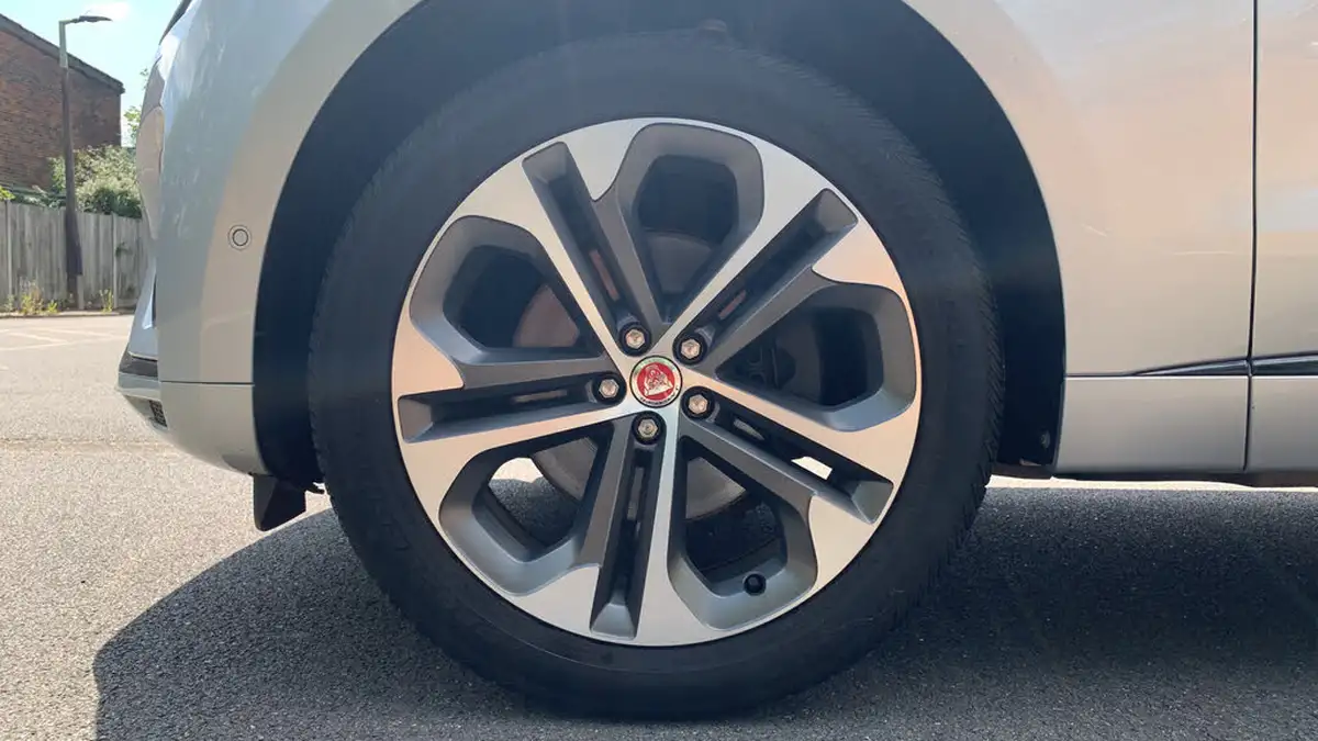 2021-jaguar-f-pace-20-d200-r-dynamic-hse-mhev-big-13