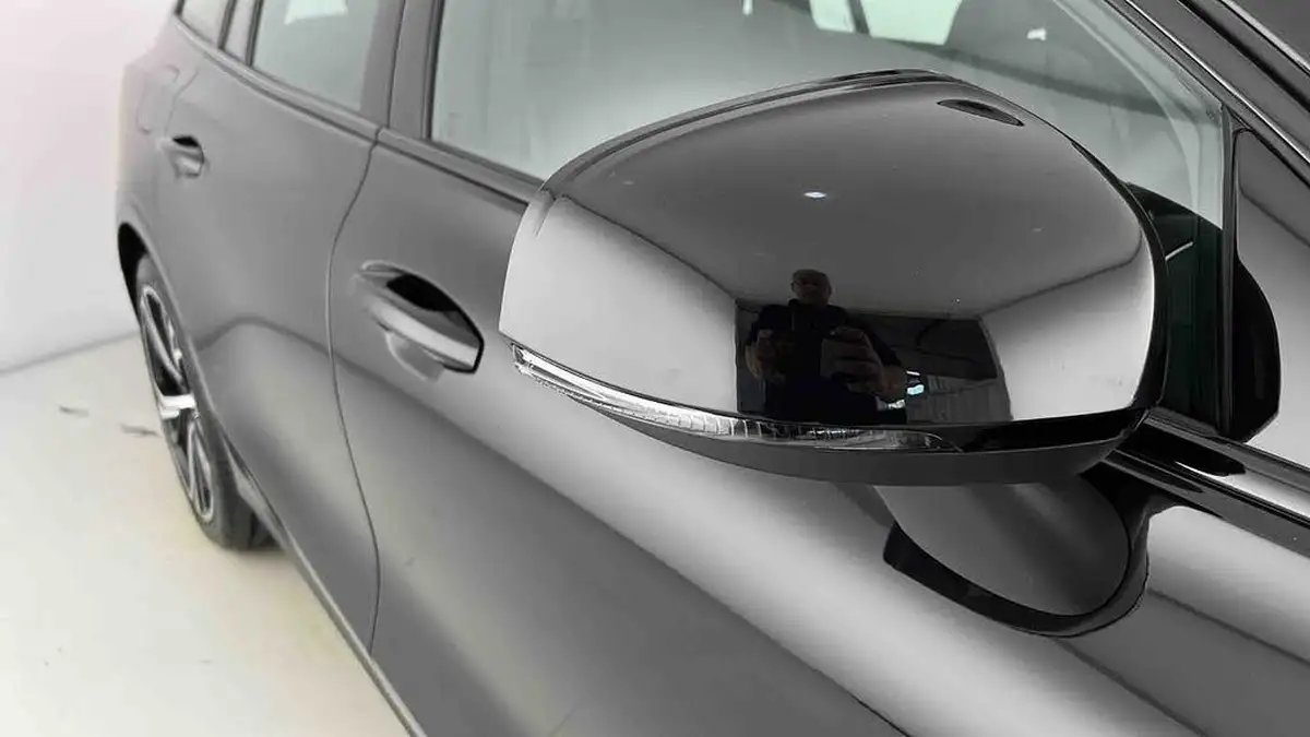 2025-volvo-v60-20-b4-plus-station-wagon-big-26