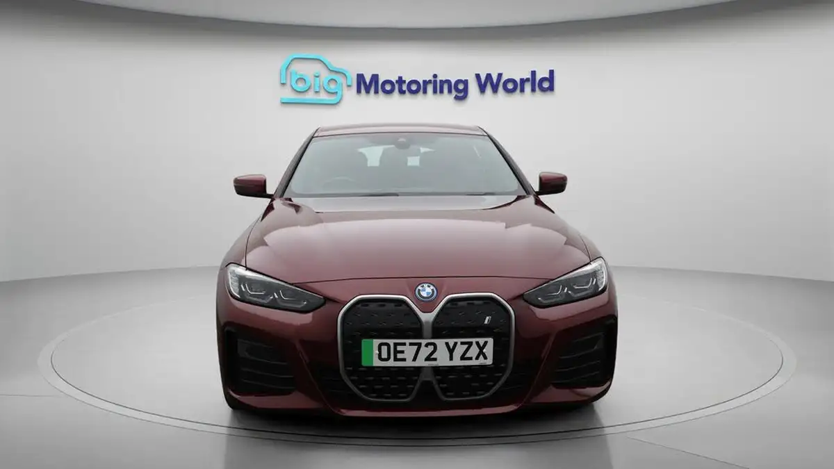 2022-bmw-i4-e-edrive40-m-sport-big-2
