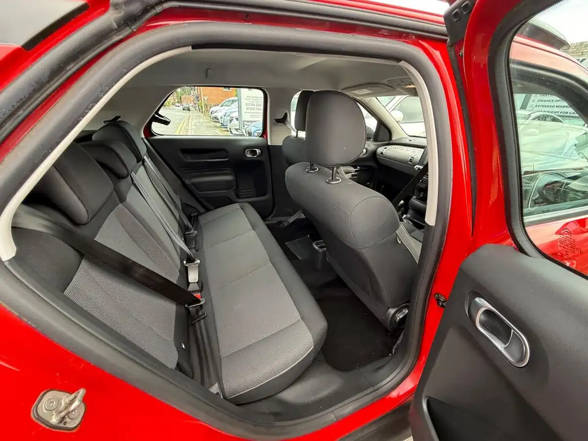 2017-citroen-c4-cactus-12-puretech-feel-edition-big-32
