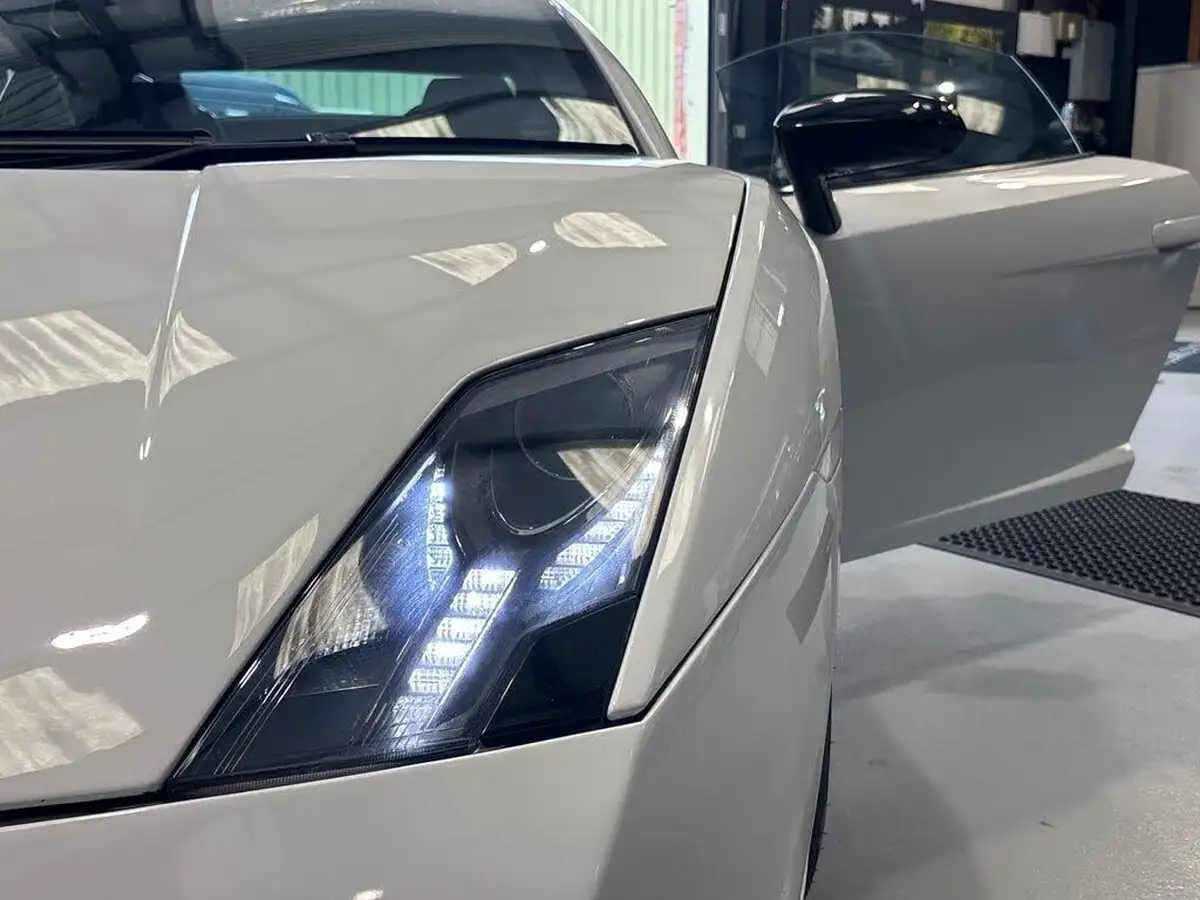 2009-lamborghini-gallardo-big-47
