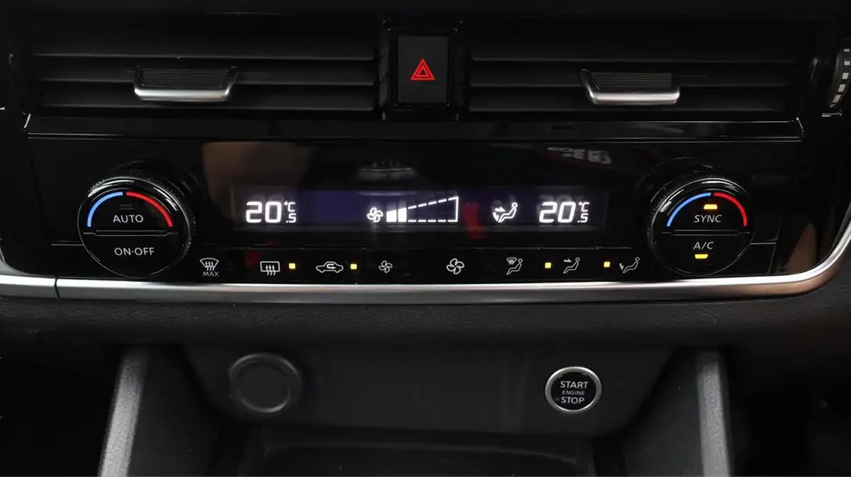 2023-nissan-qashqai-13-dig-t-acenta-premium-140ps-big-12