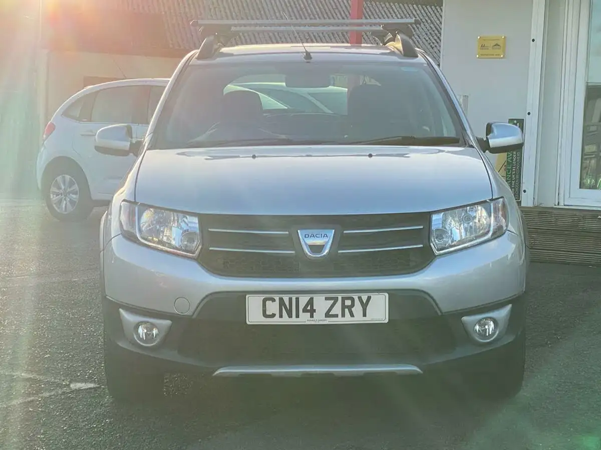 2014-dacia-sandero-stepway-15d-laureate-big-7