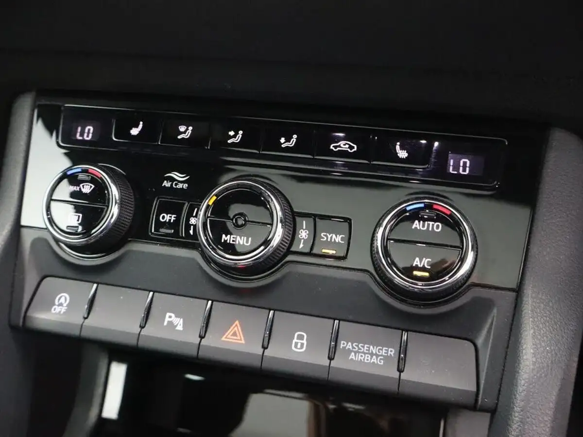 2019-skoda-karoq-15-tsi-sportline-4x4-dsg-big-19