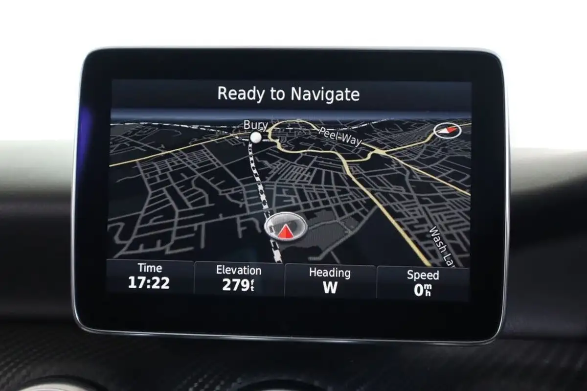 2016-mercedes-benz-a-class-21d-a200d-amg-line-136ps-executivess-big-29