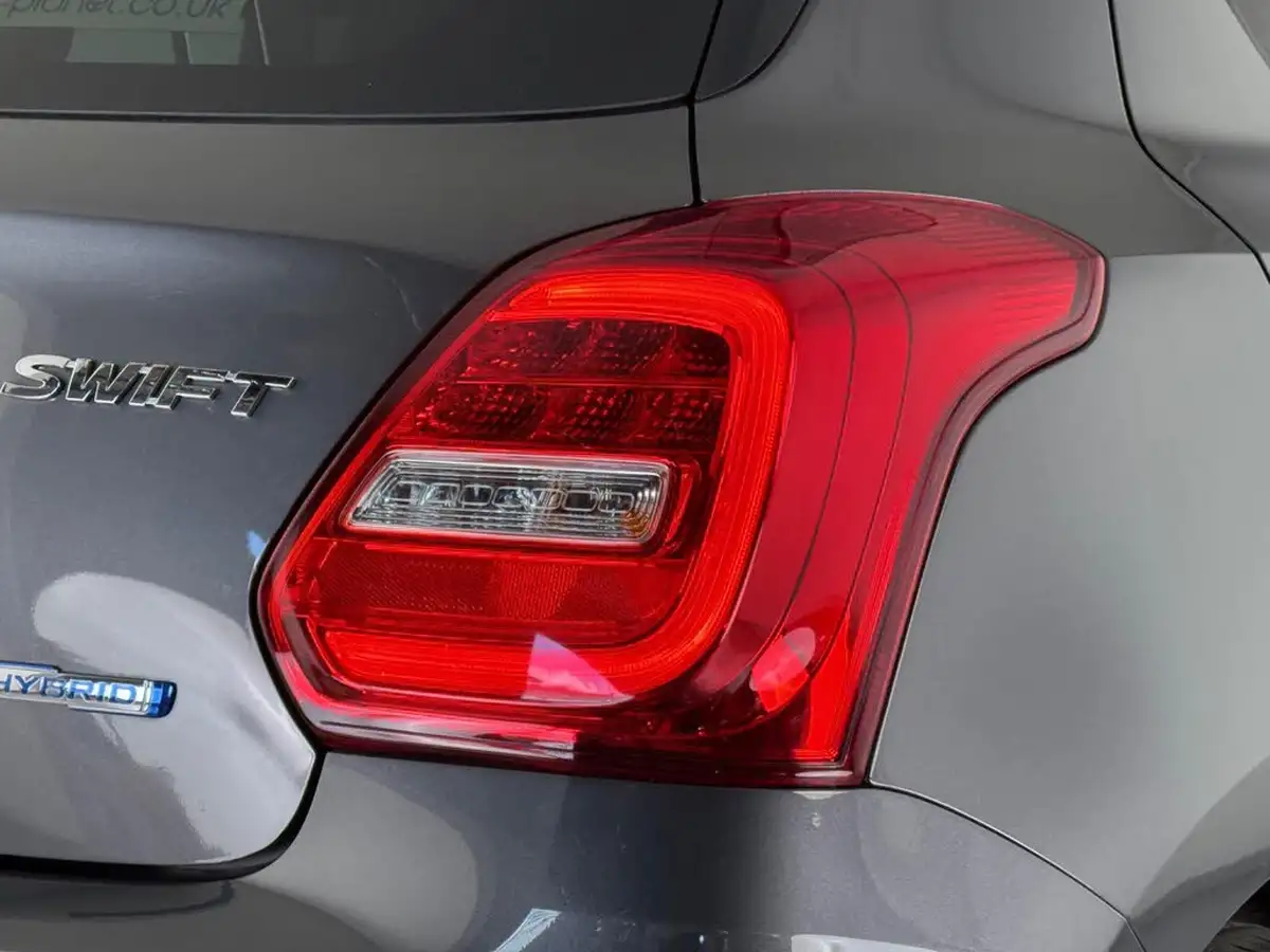 2023-suzuki-swift-12-dualjet-sz5-cvt-big-9