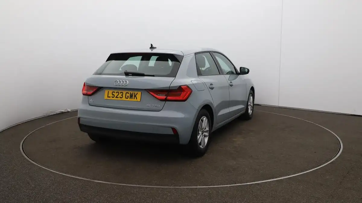 2023-audi-a1-10-25-tfsi-technik-big-53