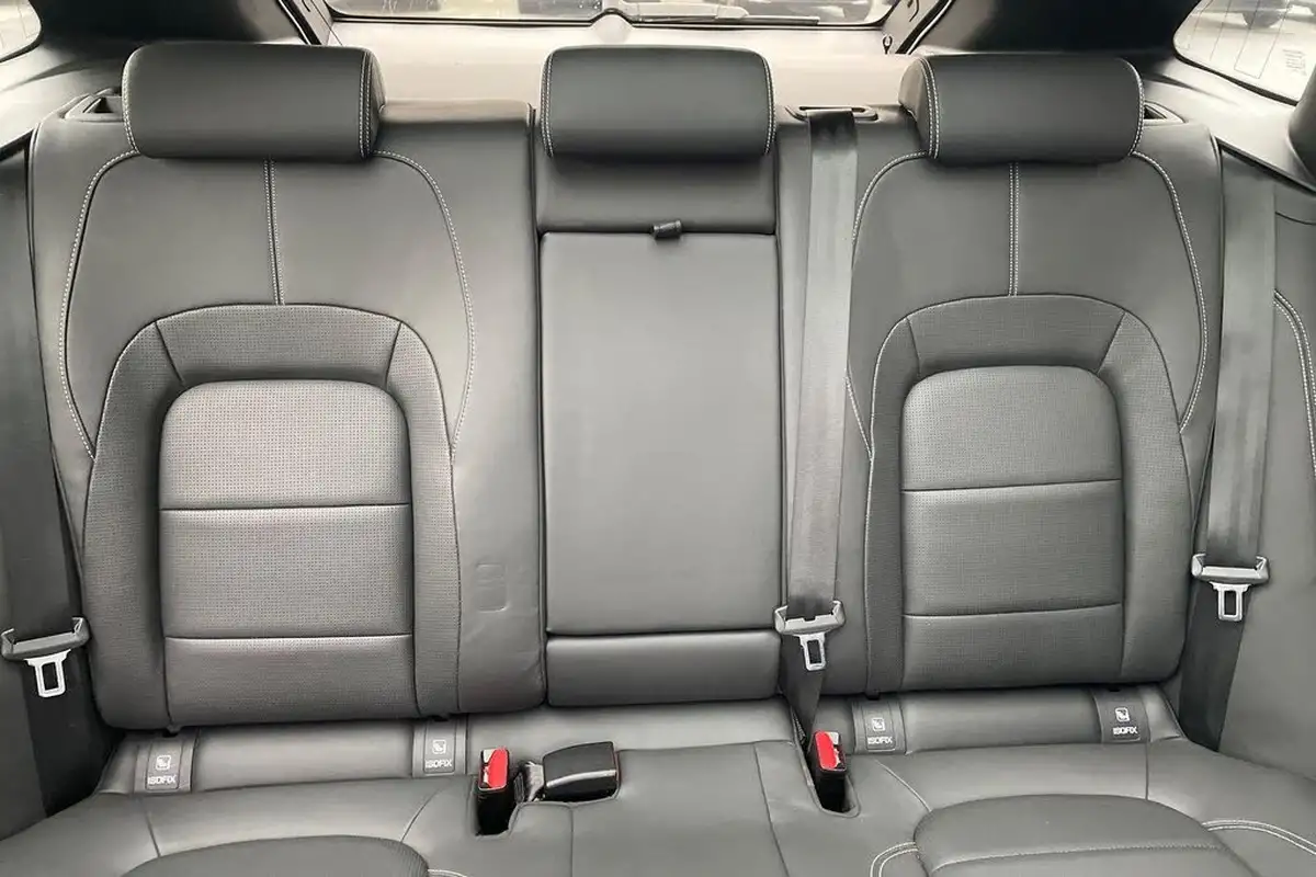 2023-jaguar-f-pace-20-p250-r-dynamic-hse-black-big-41