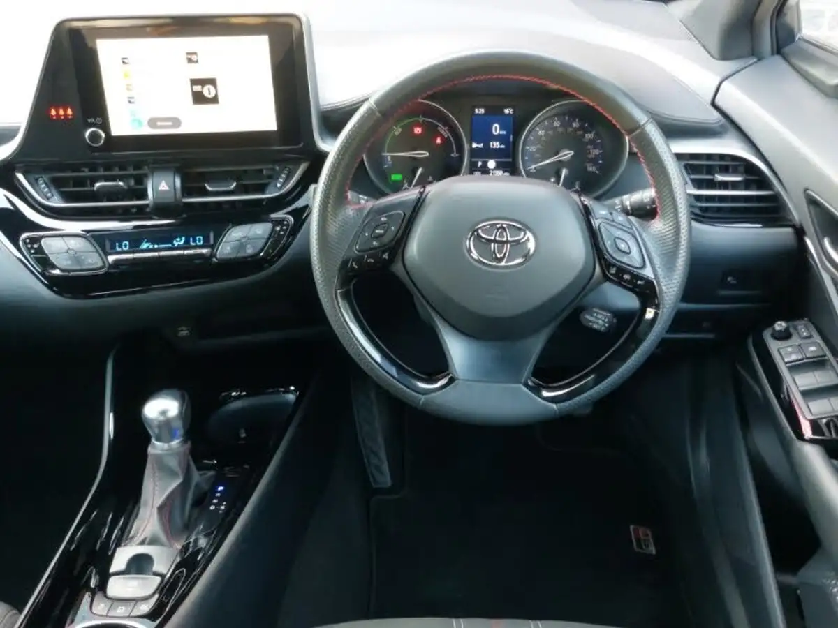 2023-toyota-c-hr-20-vvt-i-gr-sport-181bhp-big-6