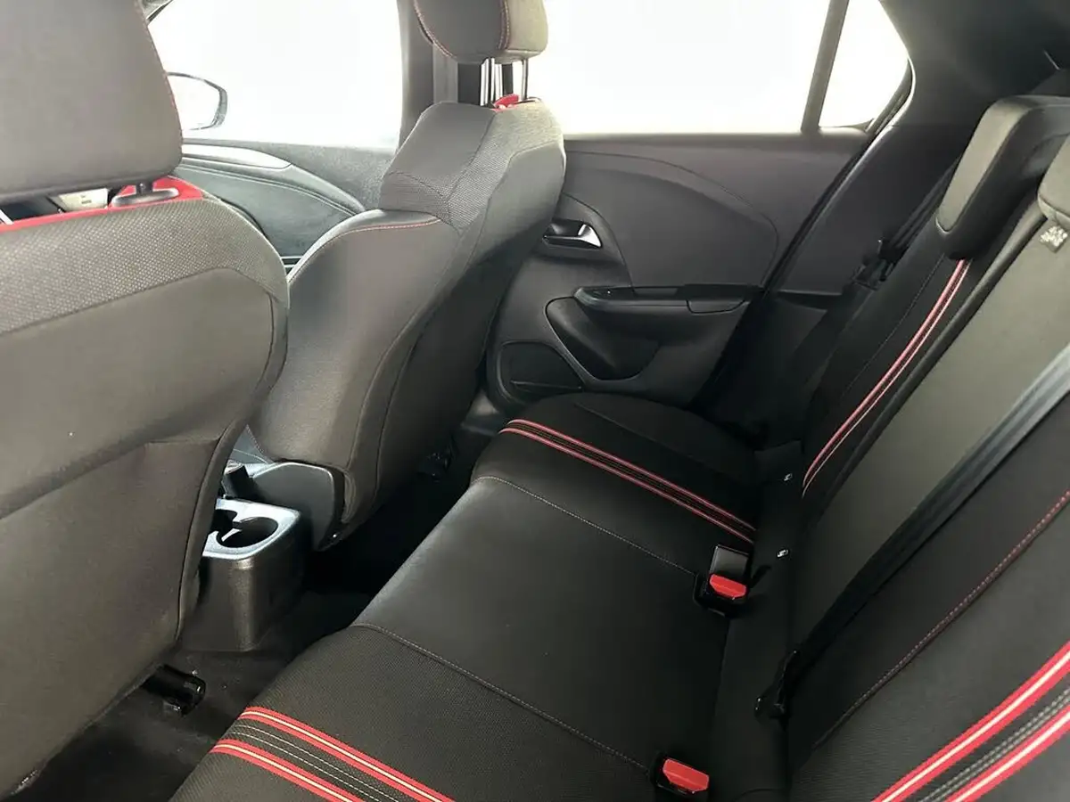2022-vauxhall-corsa-e-sri-premium-big-16