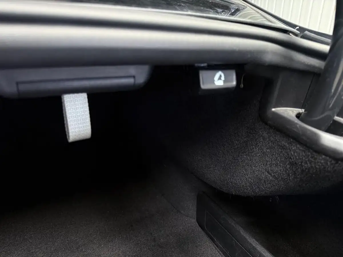 2021-volkswagen-passat-14-tsi-gte-saloon-4d-big-26