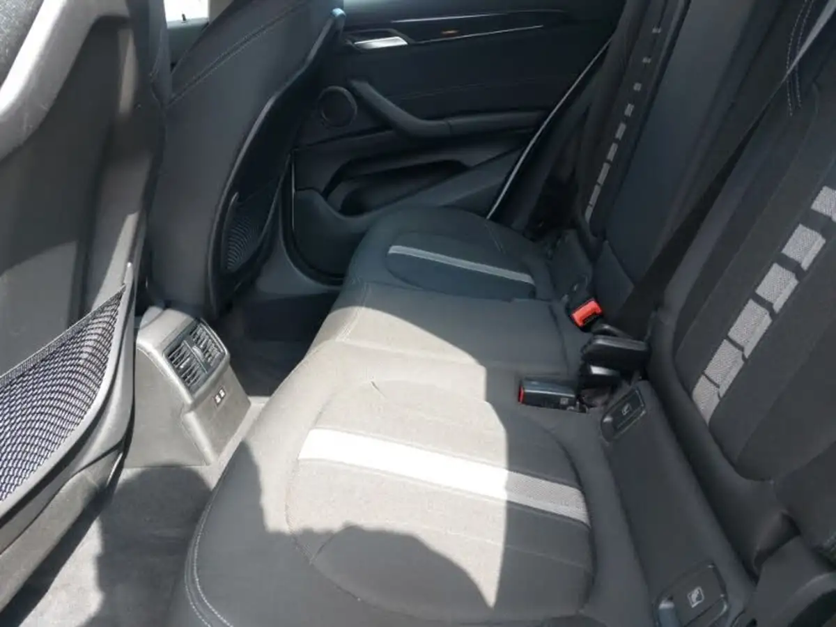 2021-bmw-x2-20-xdrive20i-sport-big-5