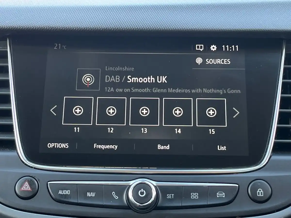 2020-vauxhall-crossland-x-12-elite-nav-130ps-turbo-auto-big-17