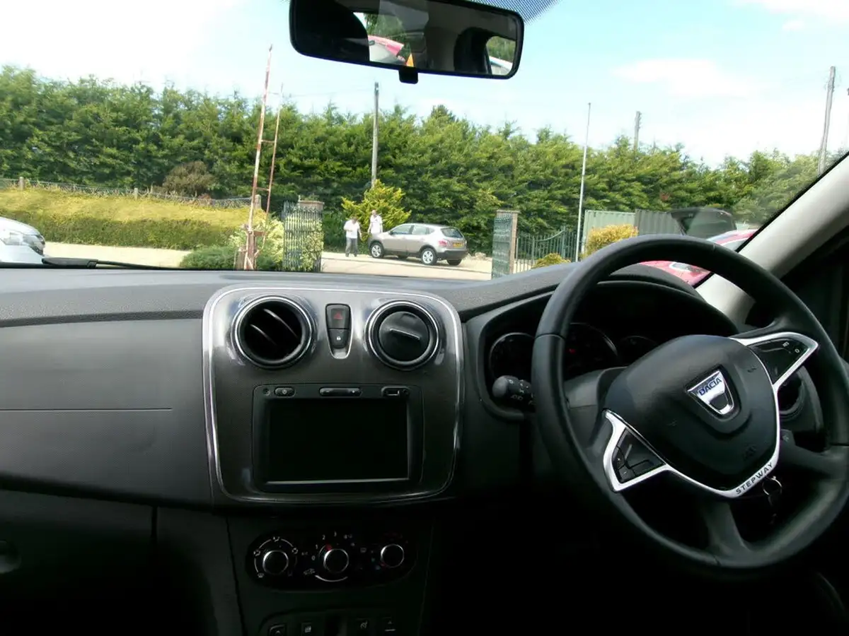 2019-dacia-sandero-stepway-09-tce-comfort-big-10