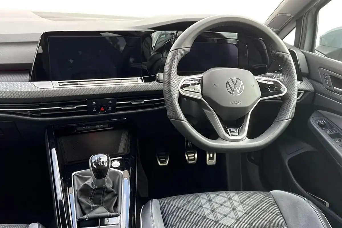 2024-volkswagen-golf-15-tsi-r-line-150ps-evo-hatchback-big-12