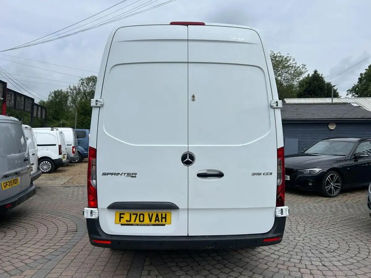 2020-mercedes-benz-sprinter-20cdi-315-l1h1-progressive-big-27