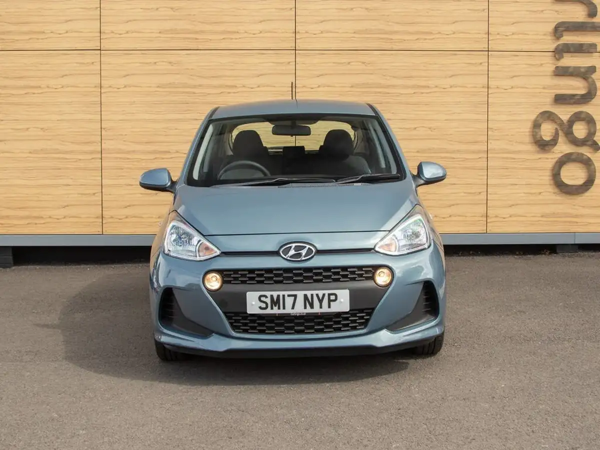 2017-hyundai-i10-10-se-big-4