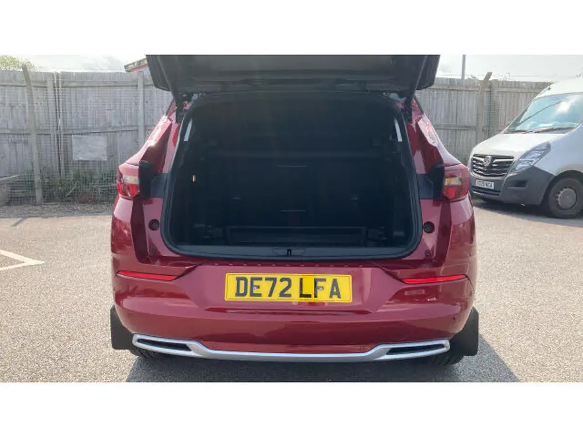 2022-vauxhall-grandland-12-ultimate-auto-big-3