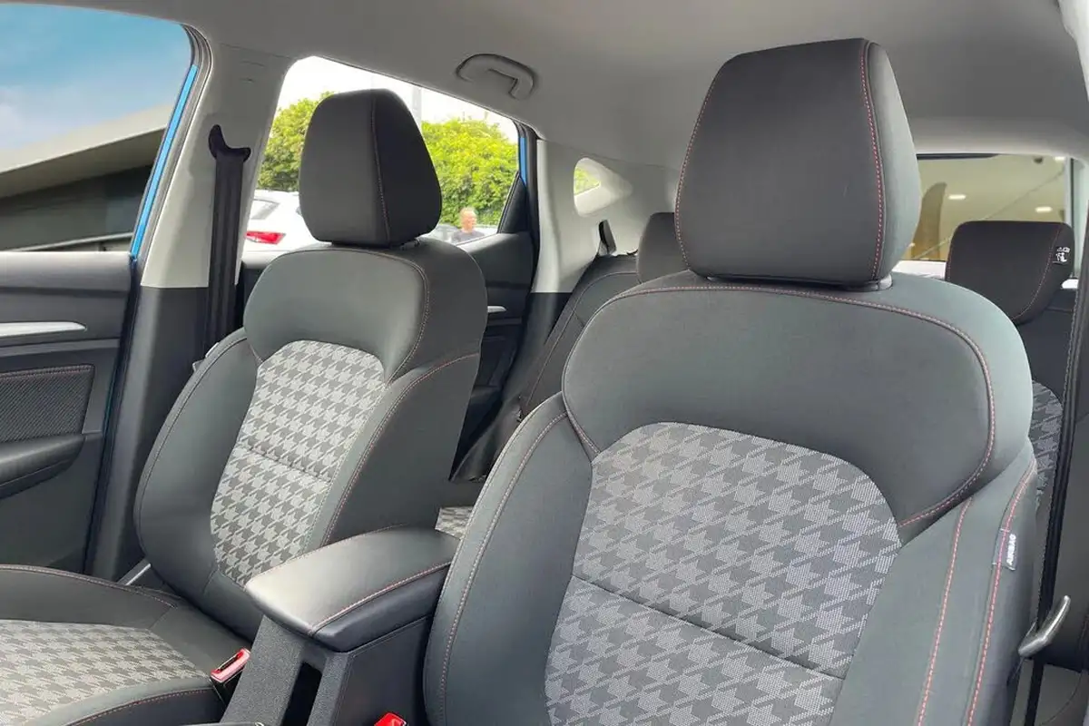 2022-mg-zs-suv-15-vti-tech-excite-big-14