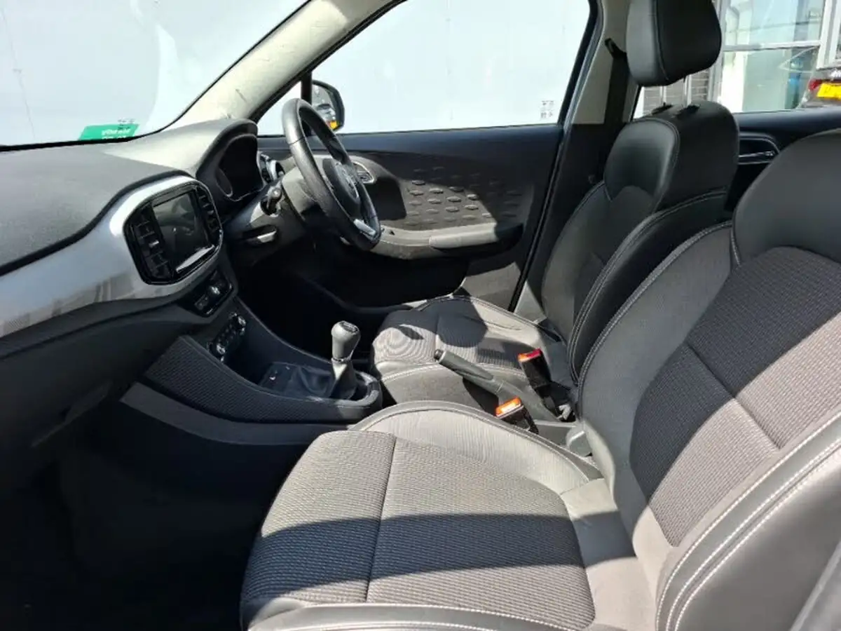 2022-mg-mg3-15-vti-tech-exclusive-nav-big-4