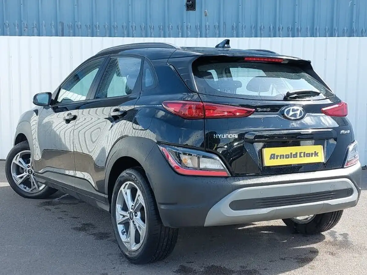 2022-hyundai-kona-10-t-gdi-se-connect-big-1