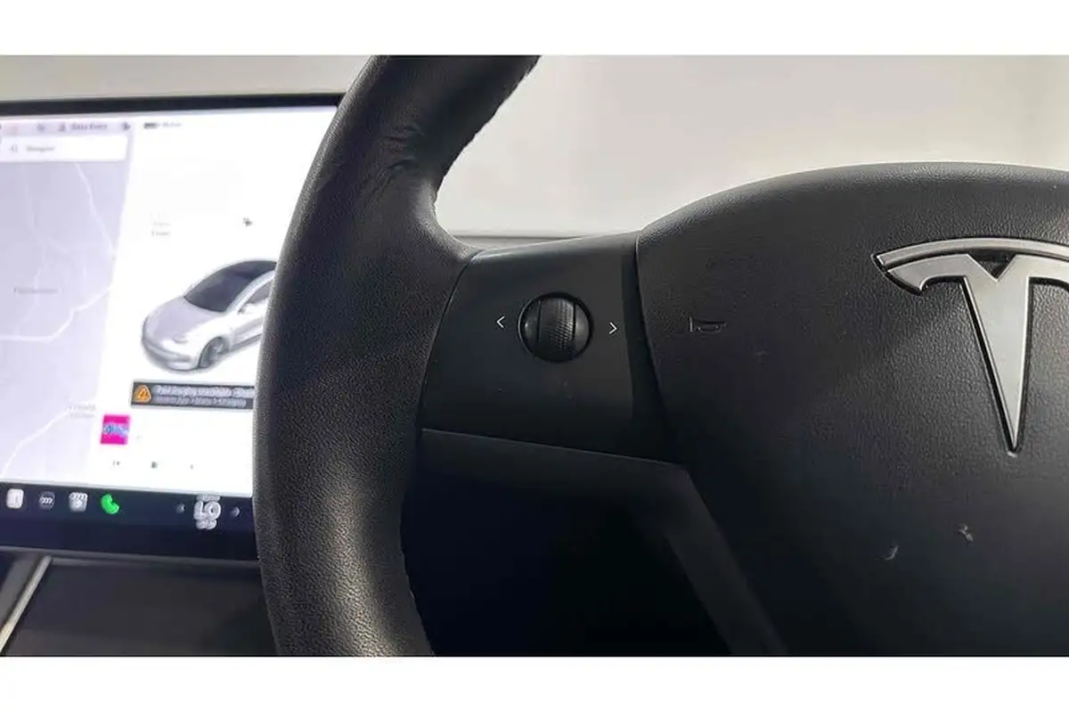 2020-tesla-model-3-e-standard-plus-big-42