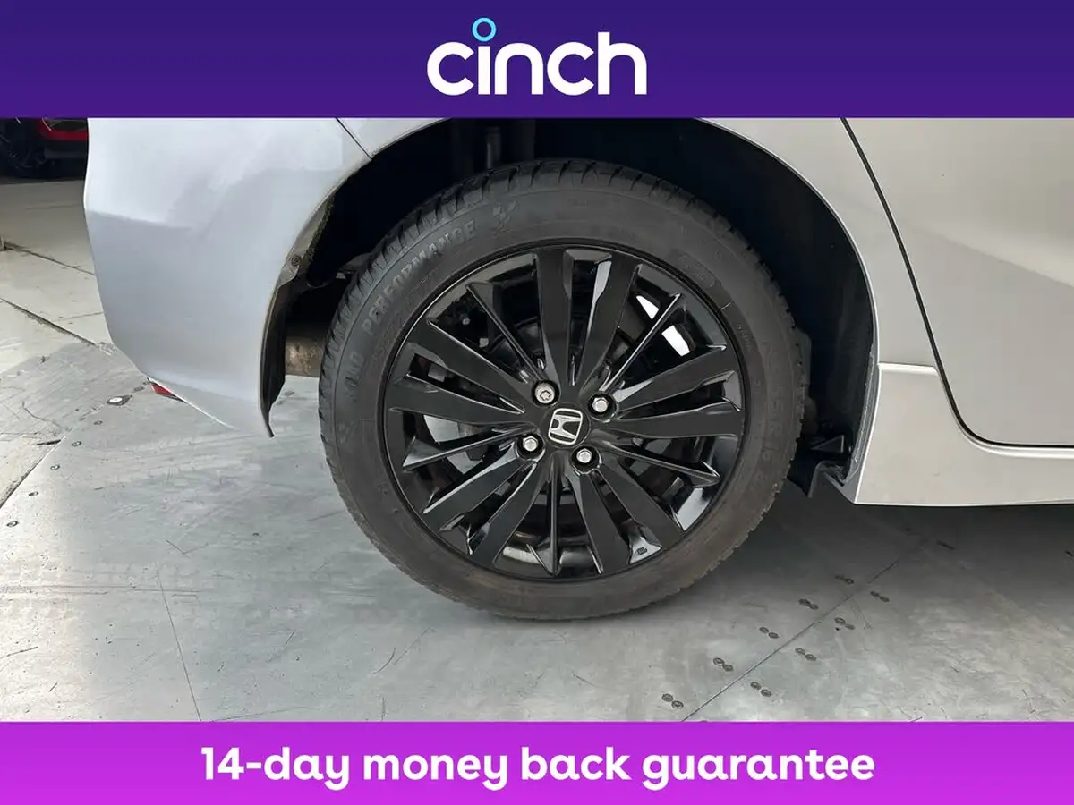 2019-honda-jazz-15-i-vtec-sport-navi-cvt-big-18