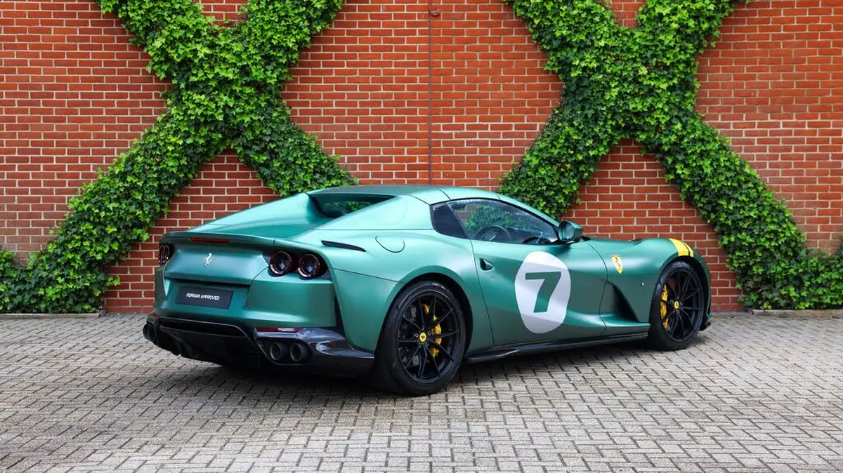 2022-ferrari-812-gts-big-8