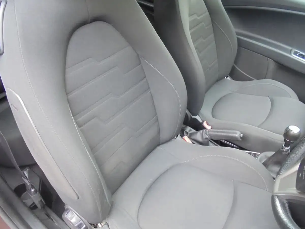 2011-alfa-romeo-mito-14-sprint-tb-multiair-105bhp-big-9