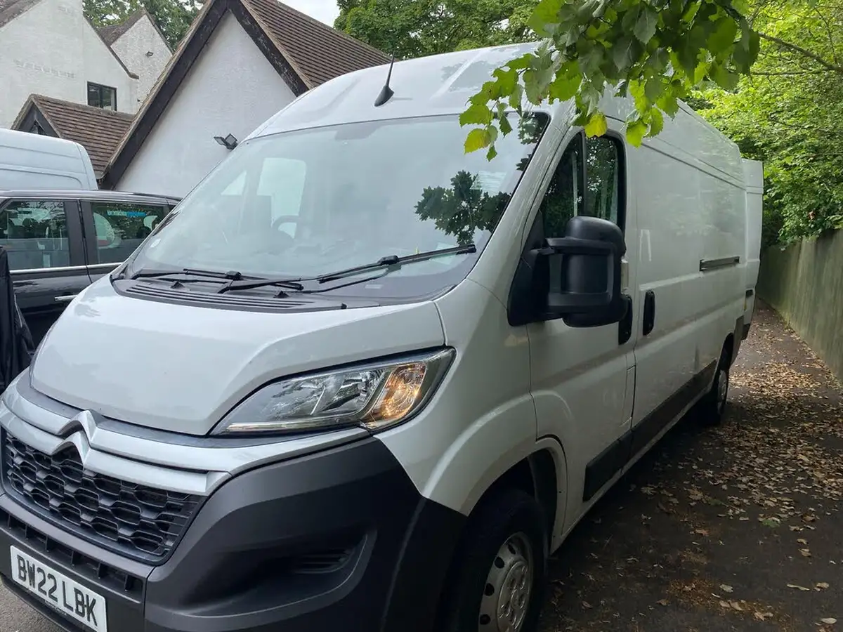 2022-citroen-relay-22bluehdi-35-l3h2-enterprise-panel-big-5