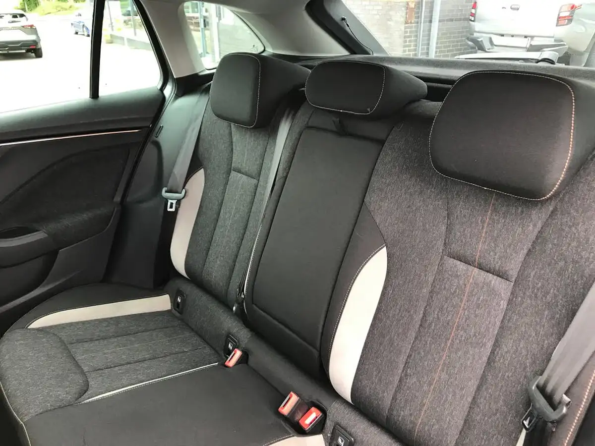 2022-skoda-scala-10-tsi-se-l-115ps-dsg-big-5