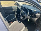 2022-hyundai-i10-12-se-connect-small-9