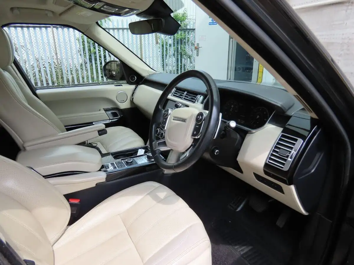 2016-land-rover-range-rover-44-sdv8-autobiography-44-sdv8-339bhp-awd-ss-big-6