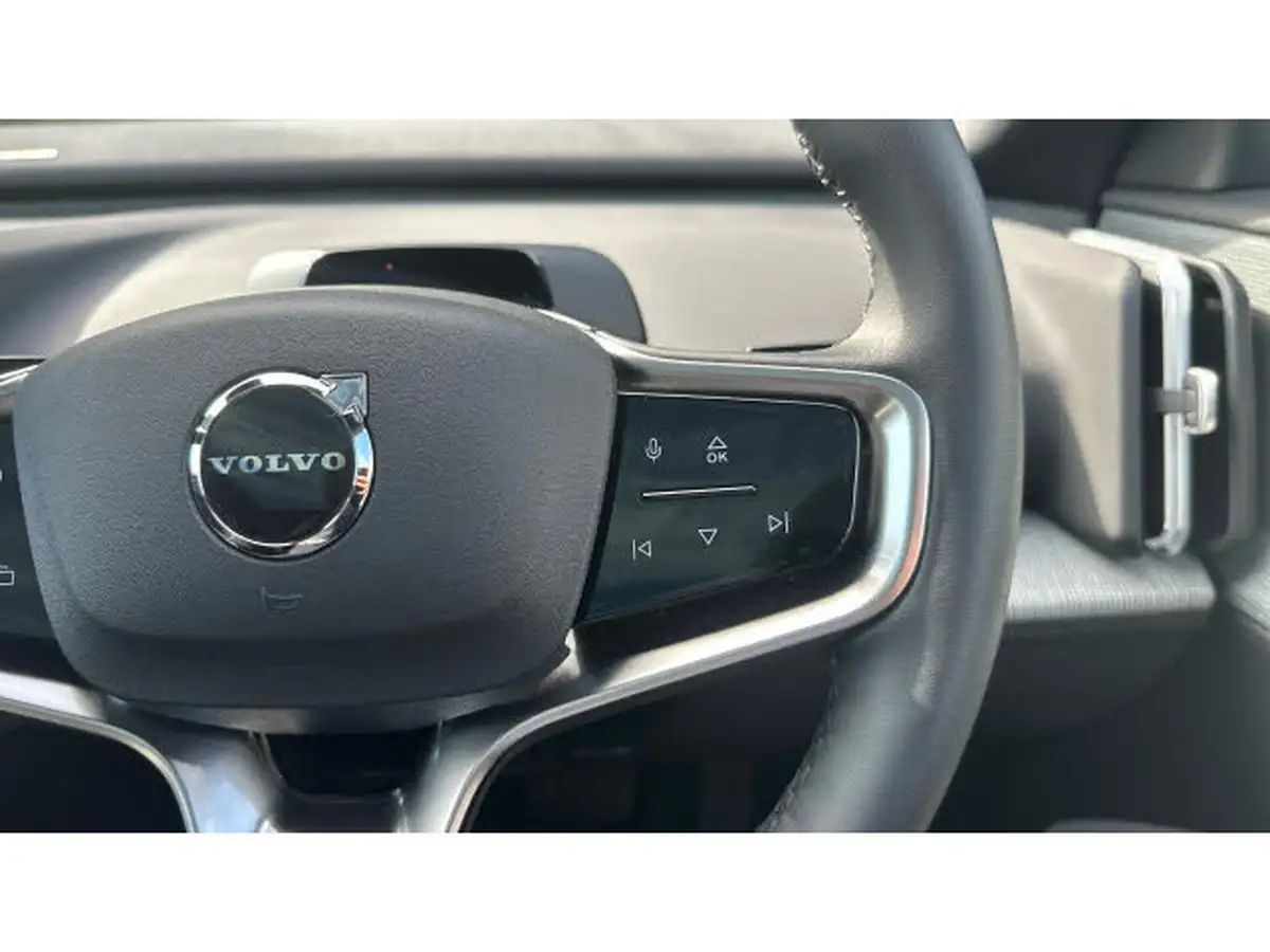 2024-volvo-ex30-e-twin-ultra-big-18