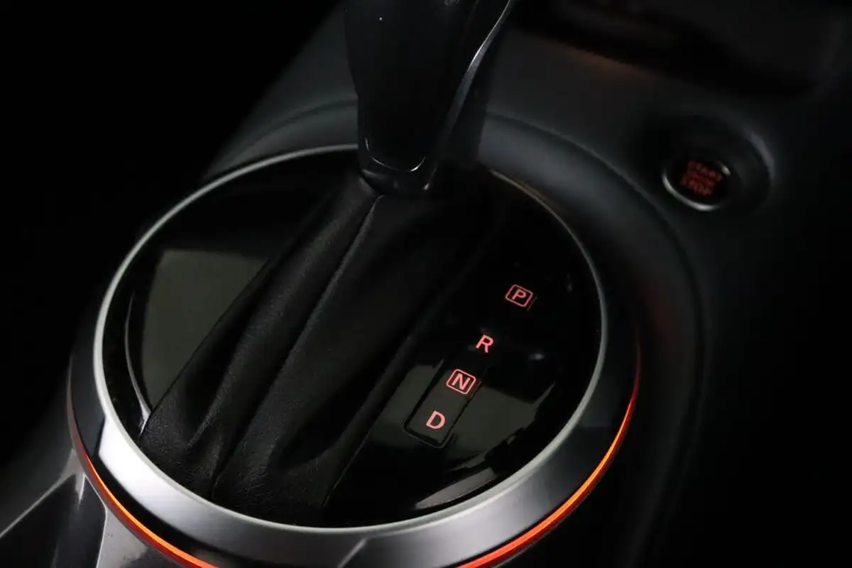 2020-nissan-juke-10-dig-t-tekna-117ps-dct-big-21
